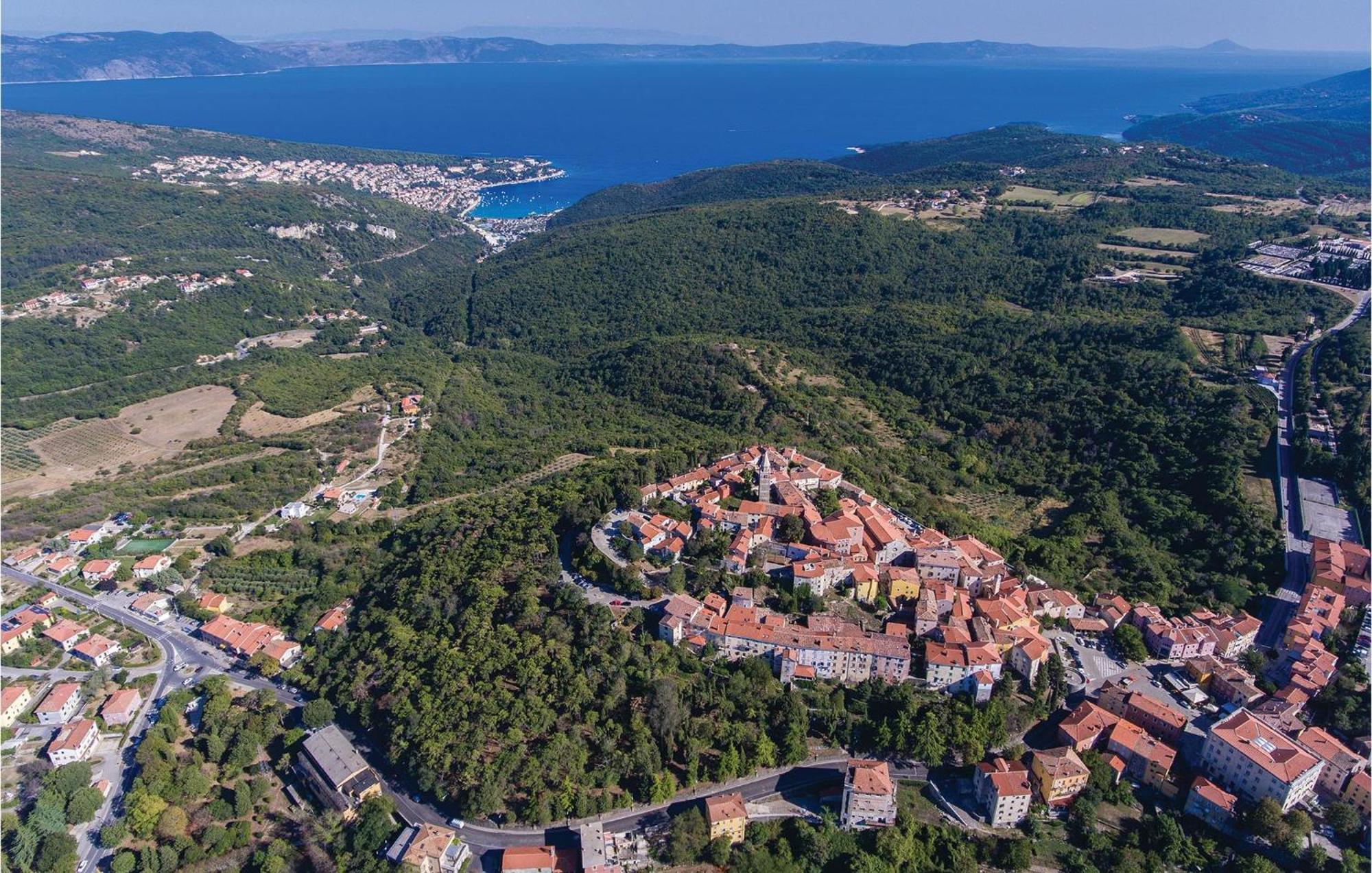 Awesome Apartment In Labin With Wifi Raša المظهر الخارجي الصورة