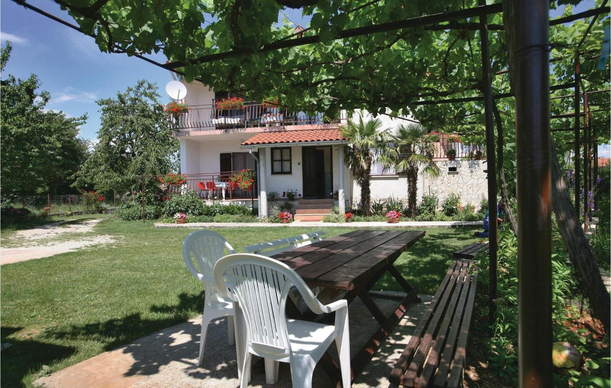 Awesome Apartment In Labin With Wifi Raša المظهر الخارجي الصورة